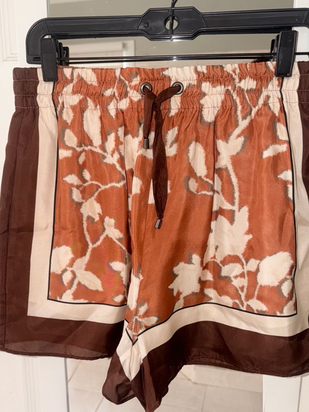 Brunello Cucinelli Rust Floral Drawstring Athletic Shorts - Picture 3 of 5